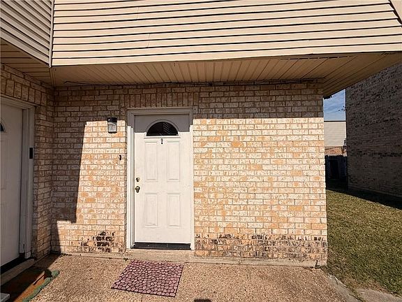 2nd image of 4209 Eporia St APT D