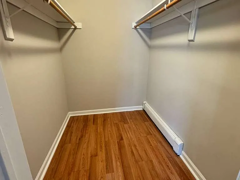 158 N 8th St #6 — Photo 8