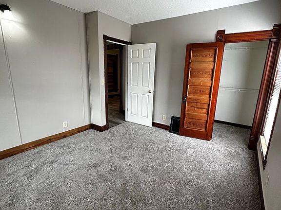 3rd image of 647 Woodward Ave #Wo647x