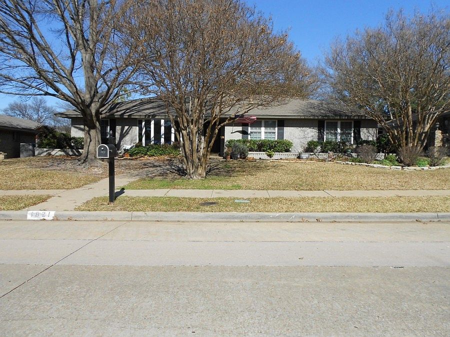 1st image of 1921 Westridge Dr
