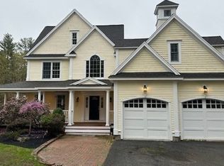 120 Adams St, Dunstable, MA 01827