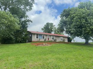12053 Old State Highway 28, Pikeville, TN 37367