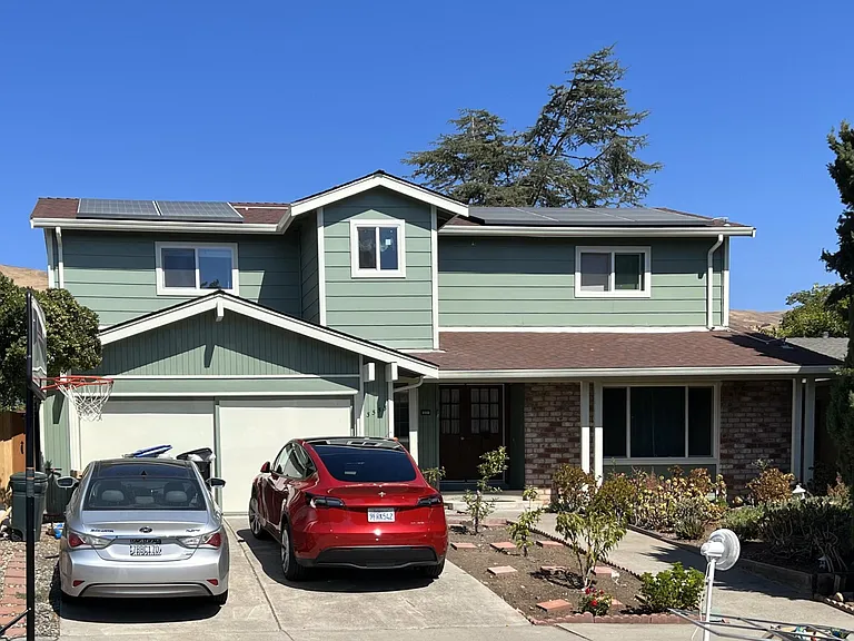 3553 Laurant Way — Photo 6