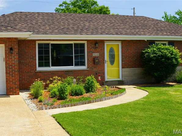 9640 Howerton Dr, Saint Louis, MO 63123