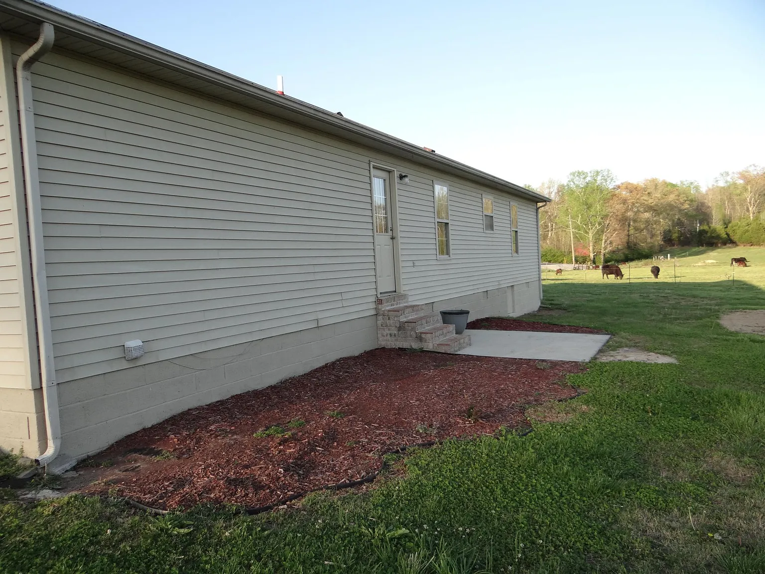 182 Hunt Hollow Dr — Photo 2