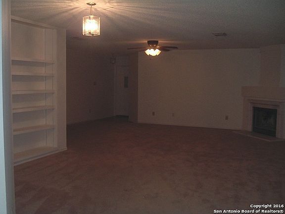 2nd image of 2637 Westover Vw