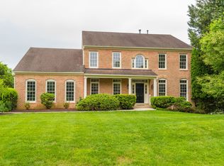 11121 Tommye Ln, Reston, VA 20194