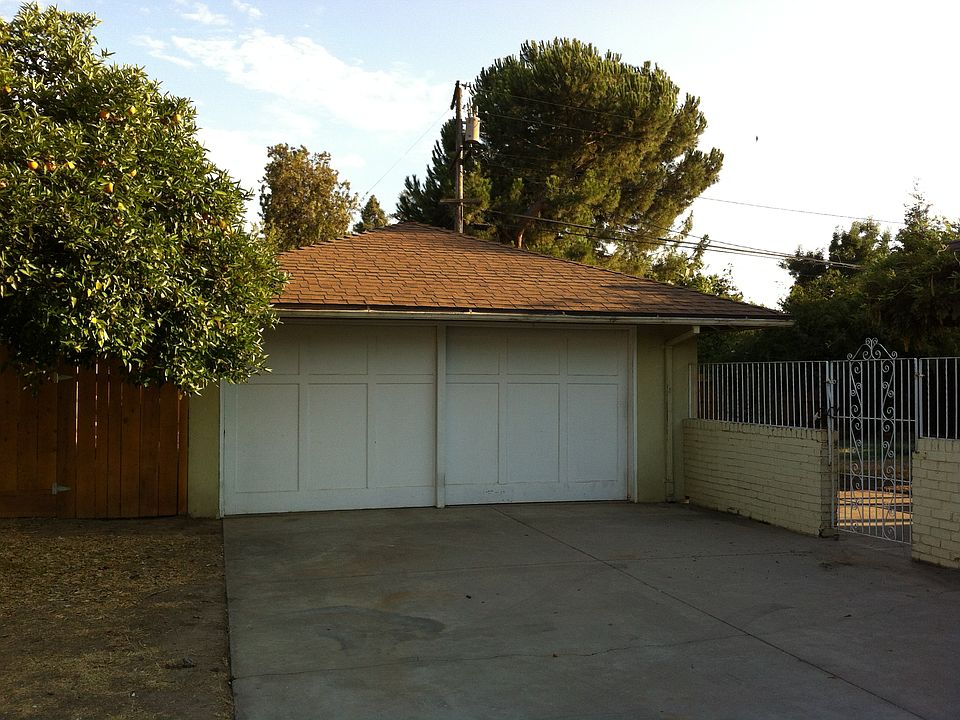 2 Car Garage