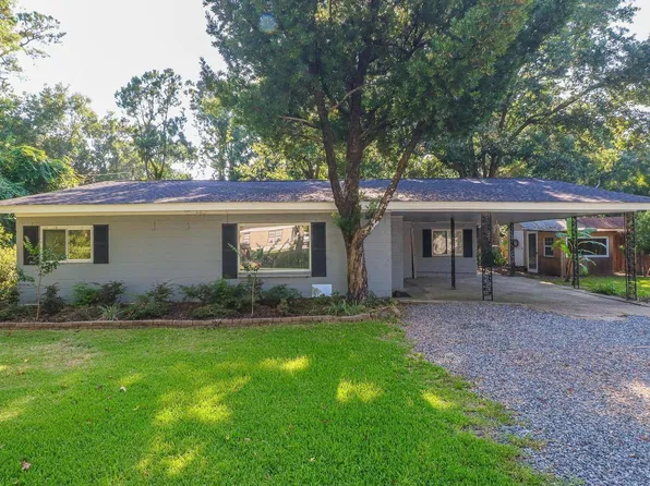 741 Highland Dr, Biloxi, MS 39532