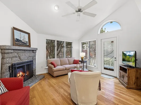 33 Quarry Ridge Ln #33, Rockport, MA 01966