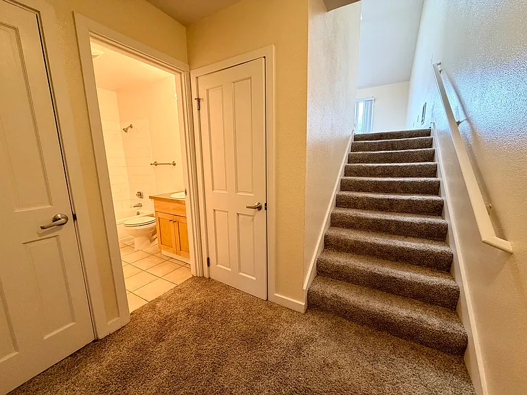 804 Market St — Photo 11