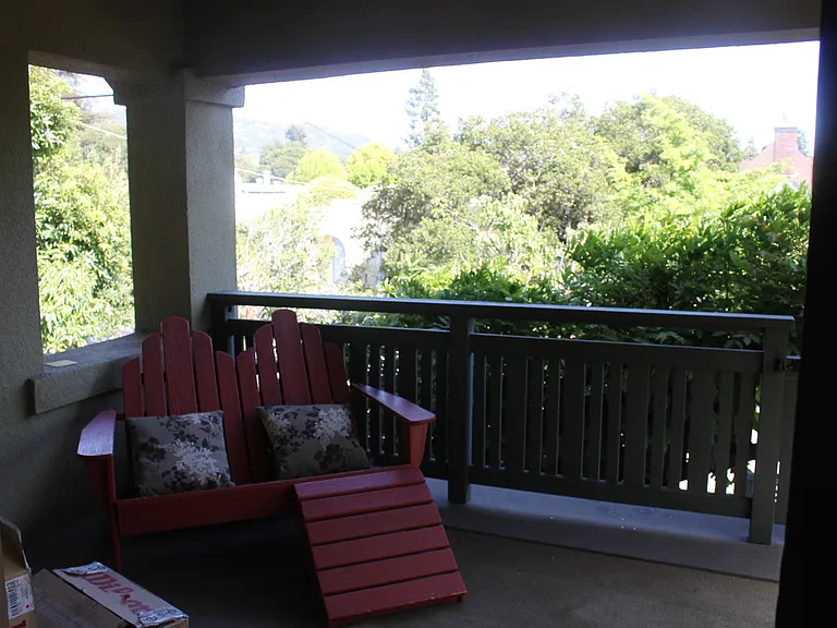 Relaxed view of the Berkeley Hills