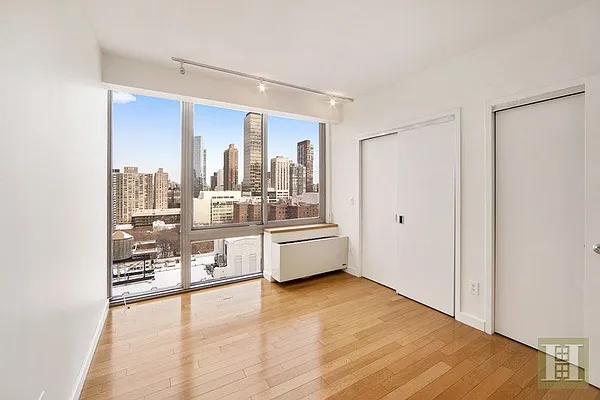 Rented by Halstead Real Estate | media 37