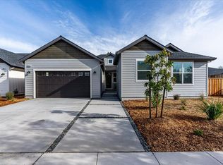 10015 Los Amigos Rd, Windsor, CA 95492