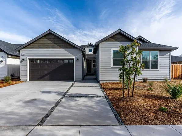 10015 Los Amigos Rd, Windsor, CA 95492