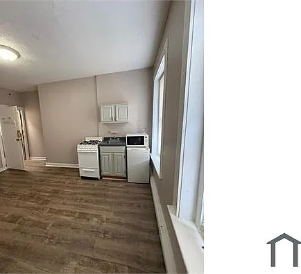 Studio, 400 sqft, $920 — Photo 2