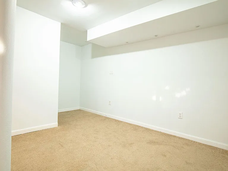 5810 Greenleaf Rd — Photo 28