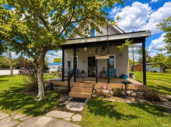 17 E Ramey St, Rossville, IN 46065