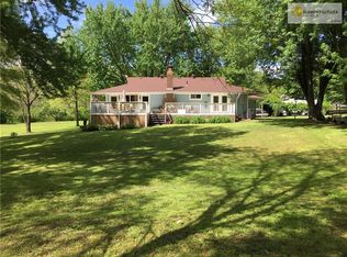 117 Debbie Dr, Peculiar, MO 64078