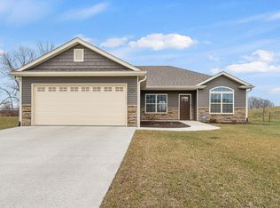 4201 W Nursery Ct, Columbia, MO 65203