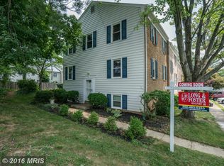 9600 Westport Ln, Burke, VA 22015