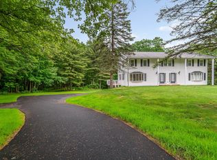 352 Mammoth Rd, Londonderry, NH 03053