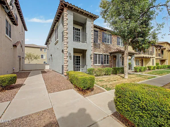 909 S Storment Lane, Gilbert, AZ 85296