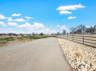 305 Pidgeon Ln, Weatherford, TX 76087