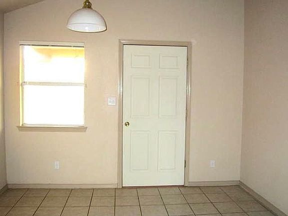 5th image of 10252 Valle Del Mar Dr
