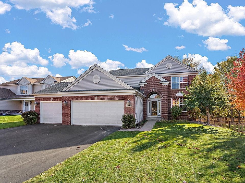1st image of 2430 Golf Dr