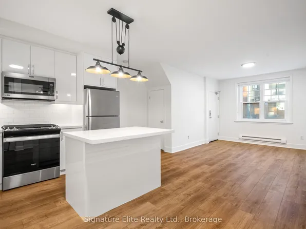 2461 Queen St E #7A, Toronto, ON M4E 1H8