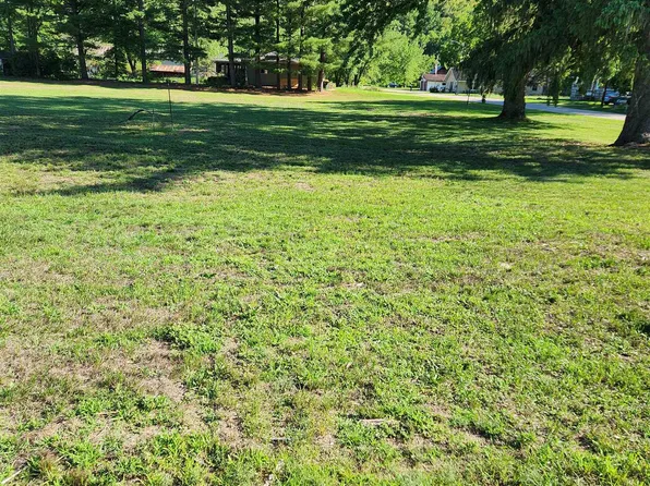 503 William St, Avoca, WI 53506