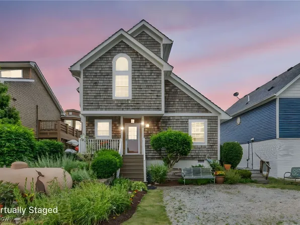 8815 Sand Beach Rd, Oak Harbor, OH 43449