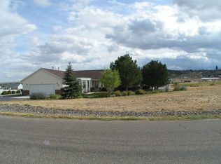 315 Oakshire Dr, Spring Creek, NV 89815
