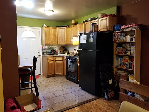 4th image of 2642 S Beulah St
