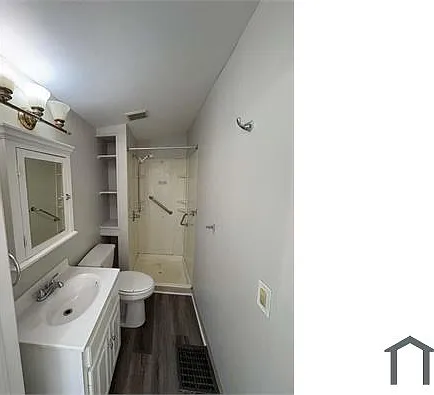 29007 Foxboro St — Photo 9