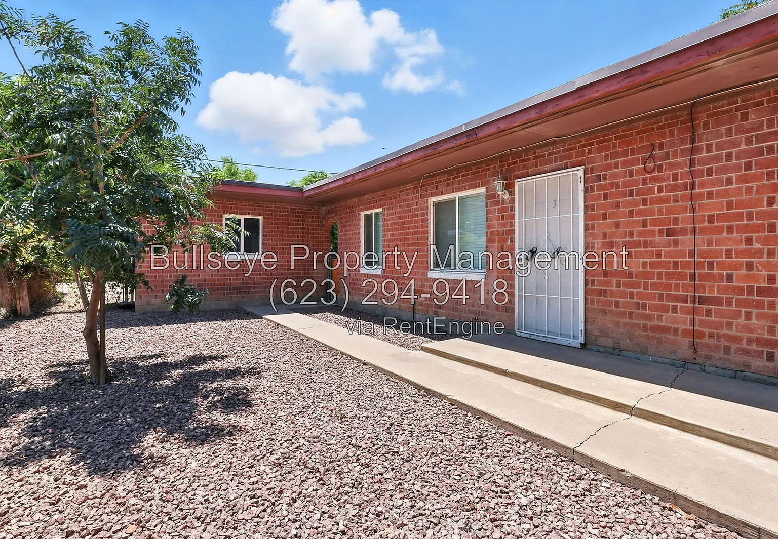 2 bed, 1.0 bath, 650 sqft, $900 — Photo 1