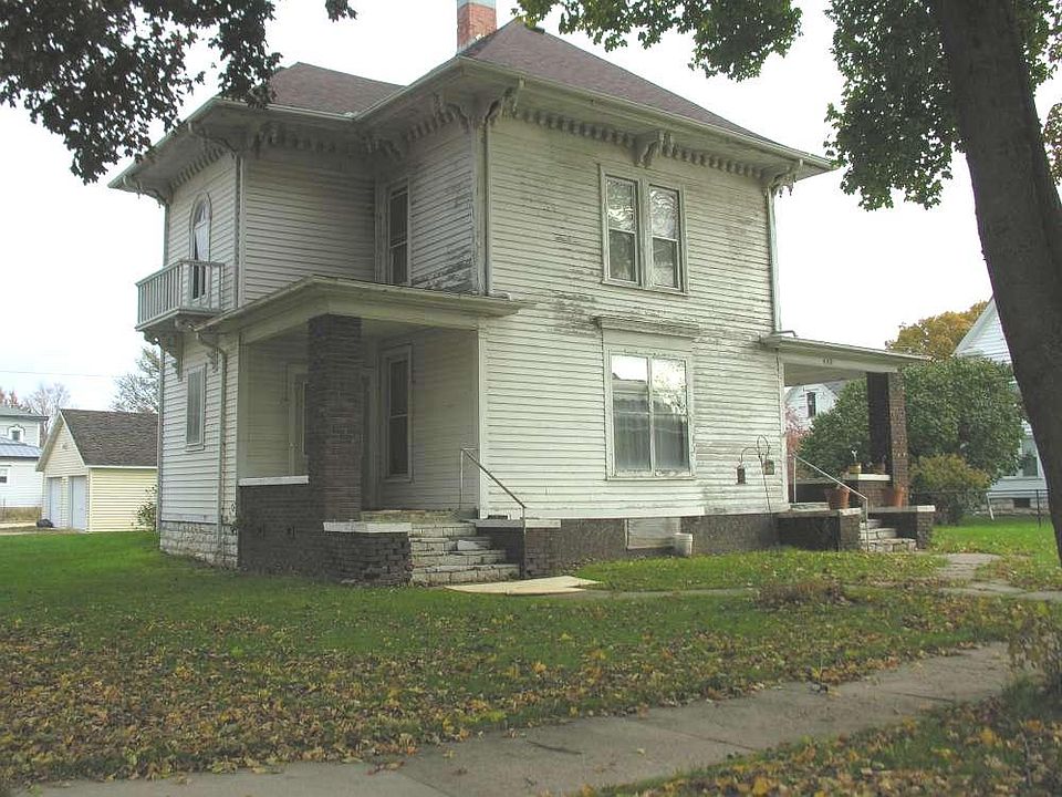 2nd image of 403 Chase St