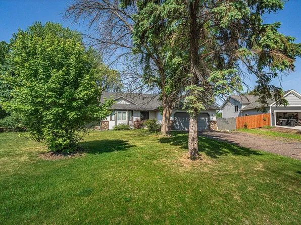 13638 Hidden Creek Dr, Andover, MN 55304