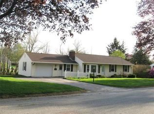 8 Fort Niagara Dr, West Boylston, MA 01583