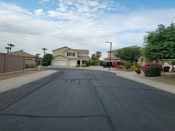 4th image of 9614 N 182nd Ln