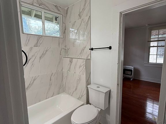 4th image of 3539 Saint Charles Ave #H