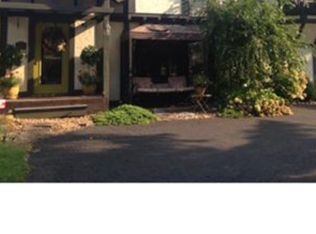 54 Swanson Rd, Bear Creek Township, PA 18702