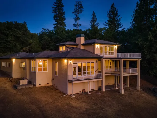 6040 Keeble Ln, Camino, CA 95709