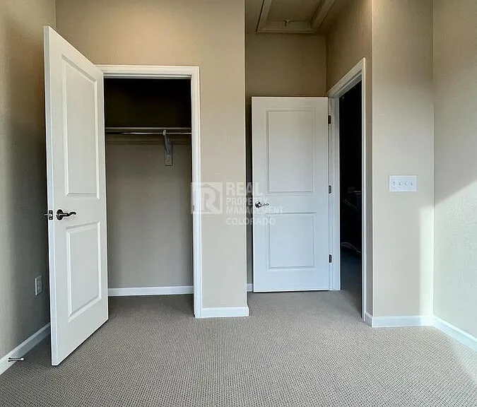 471 Interlocken Blvd — Photo 21