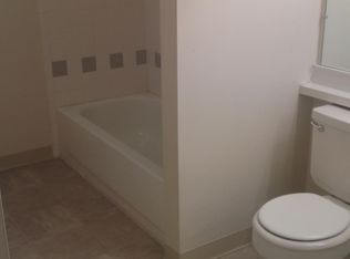 27475 Franklin Rd APT 206, Southfield, MI 48034