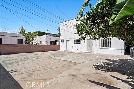 5th image of 2546 S Bronson Ave