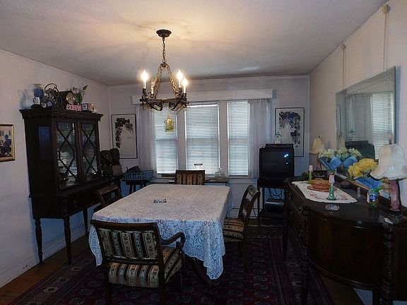 3rd image of 49 71st Ave