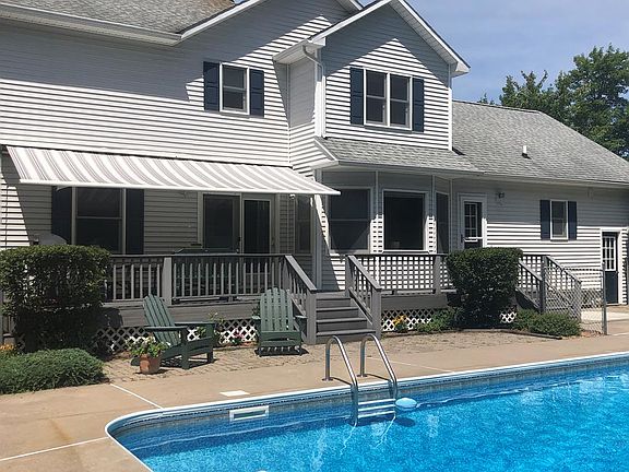 2nd image of 9 Basket Ave