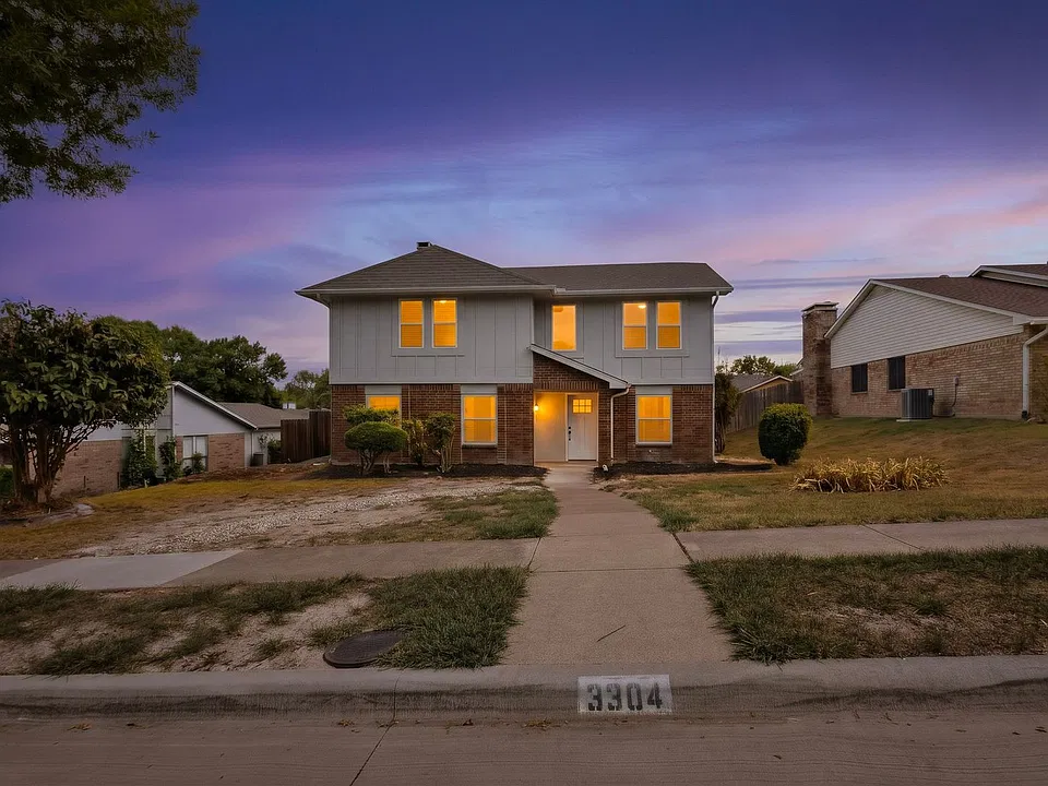3304 Castle Dr